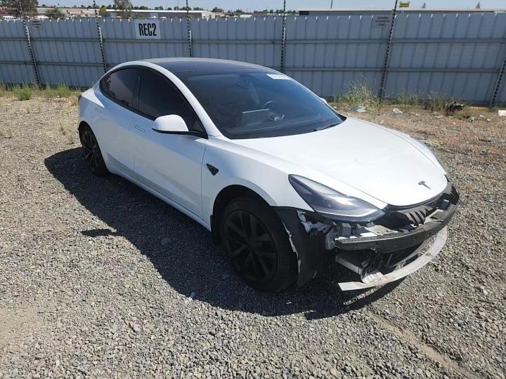 2022 Tesla Model 3 - zdjęcie 14