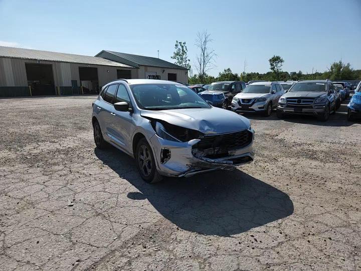 2024 Ford Escape St Line - zdjęcie 14