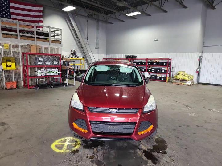 2014 Ford Escape S - zdjęcie 13