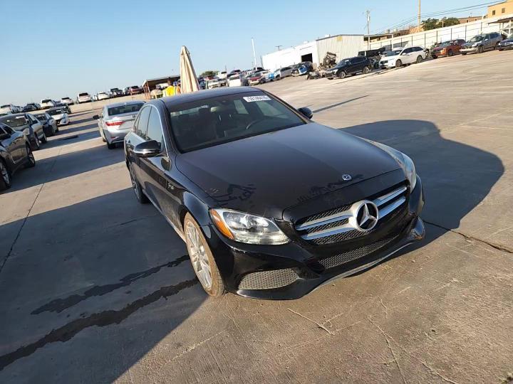 2018 Mercedes-Benz C 300 - zdjęcie 14