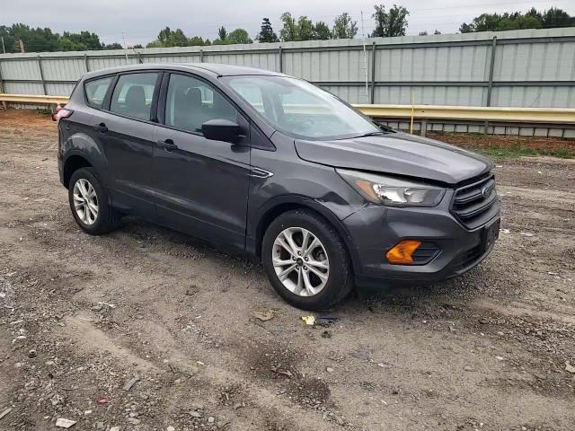 2018 Ford Escape S - zdjęcie 14