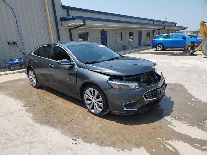 2017 Chevrolet Malibu Premier - zdjęcie 13