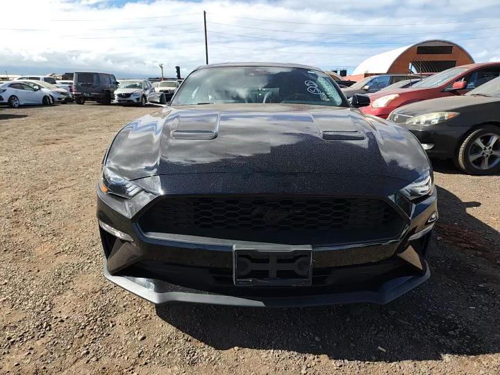2023 Ford Mustang - zdjęcie 14