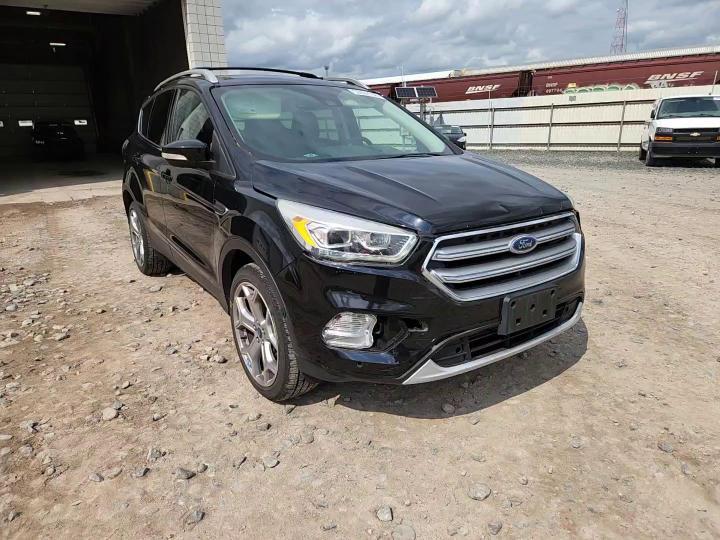 2017 Ford Escape Titanium - zdjęcie 15