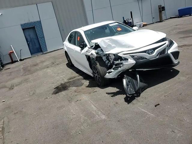 2023 Toyota Camry Se - zdjęcie 14