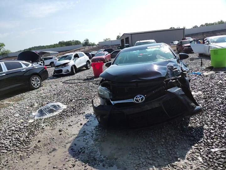 2015 Toyota Camry Se - zdjęcie 13