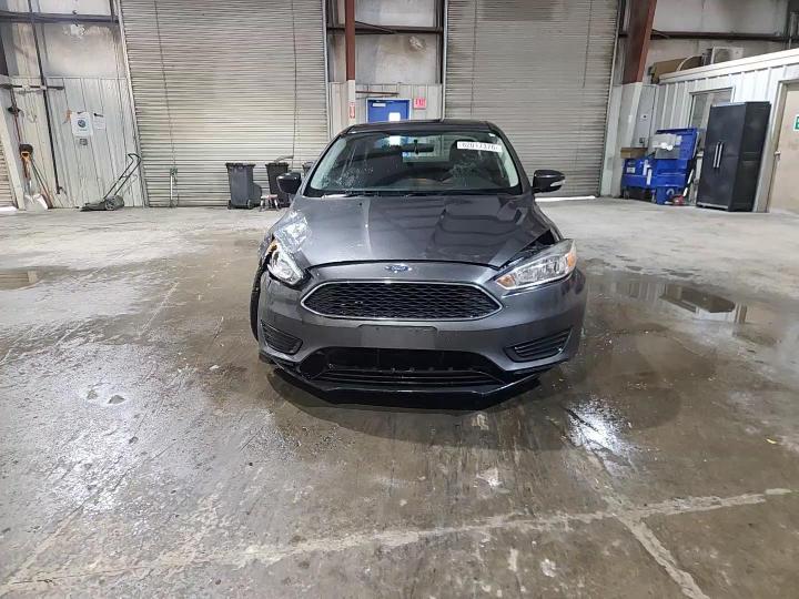 2017 Ford Focus Se - zdjęcie 13
