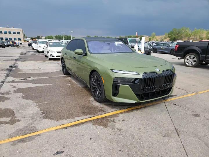2024 BMW 760 Xi - zdjęcie 13