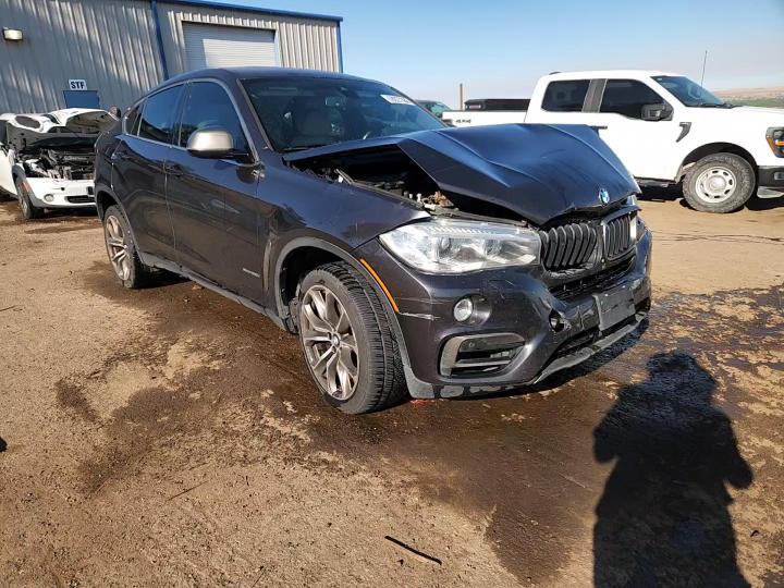 2017 BMW X6 xDrive50I - zdjęcie 13