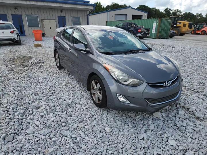2013 Hyundai Elantra Gls - zdjęcie 13
