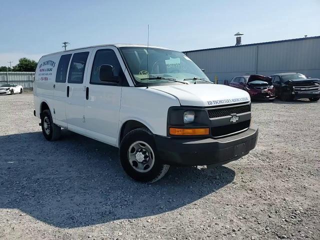 2015 Chevrolet Express G2500 - zdjęcie 13