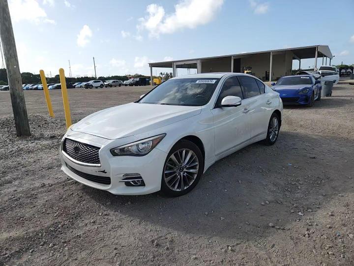 2021 Infiniti Q50 Luxe - zdjęcie 13