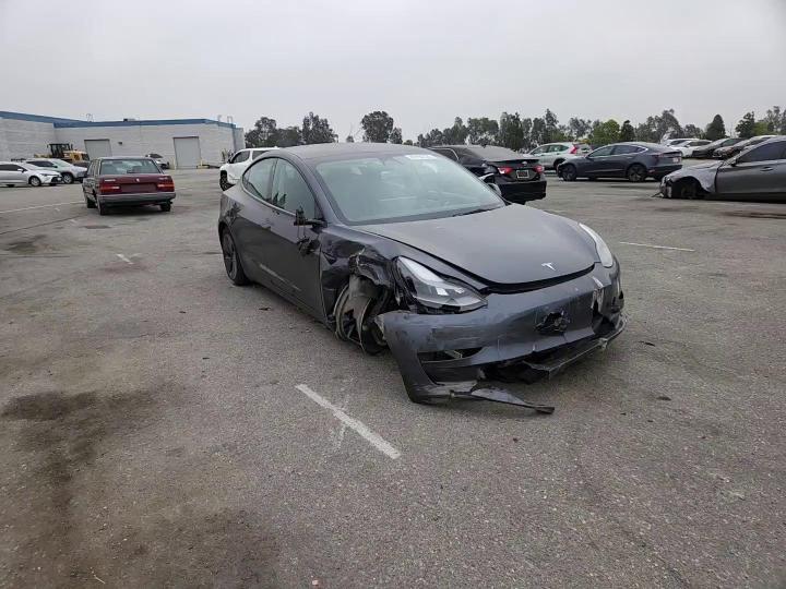 2023 Tesla Model 3 - zdjęcie 13