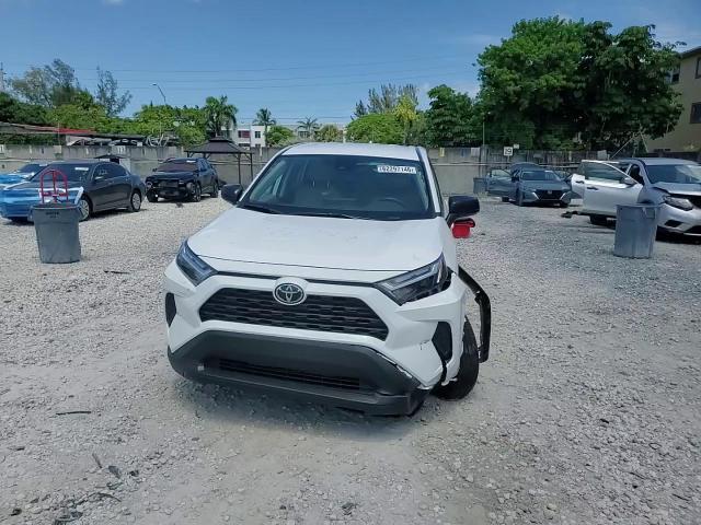 2025 Toyota Rav4 Le - zdjęcie 25