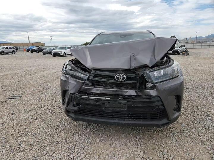 2019 Toyota Highlander Se - zdjęcie 13