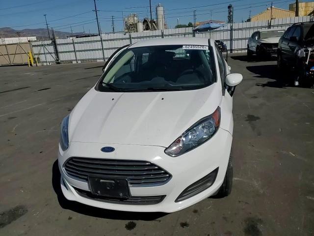 2017 Ford Fiesta Se - zdjęcie 13