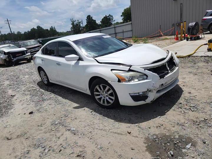 2015 Nissan Altima 2.5 S - zdjęcie 13