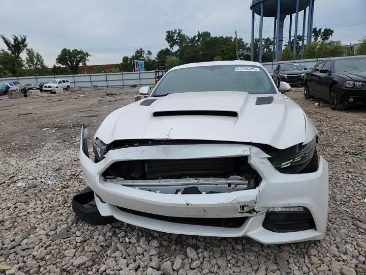 2017 Ford Mustang - zdjęcie 14