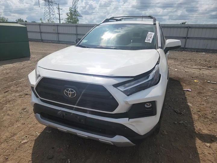 2024 Toyota Rav4 Adventure - zdjęcie 13