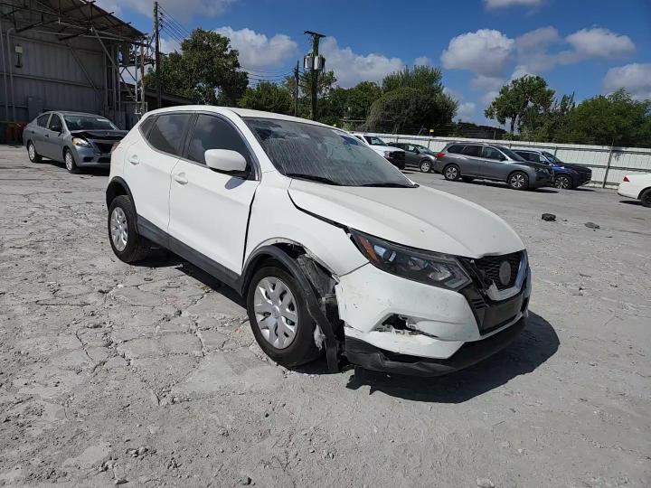 2020 Nissan Rogue Sport S - zdjęcie 13