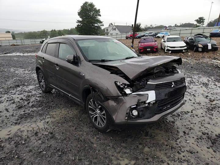 2017 Mitsubishi Outlander Sport Es - zdjęcie 14