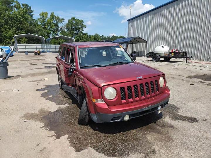 2014 Jeep Patriot Latitude - zdjęcie 14