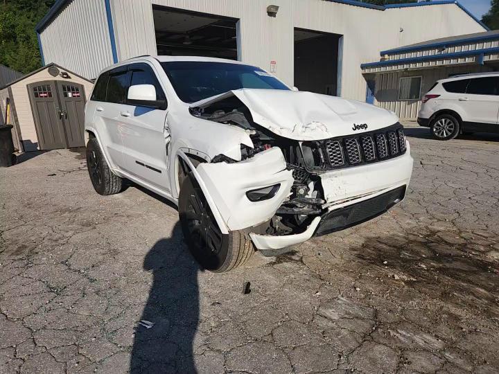 2018 Jeep Grand Cherokee Laredo - zdjęcie 14