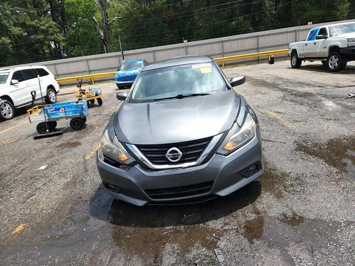 2018 Nissan Altima 2.5 Sr - zdjęcie 13