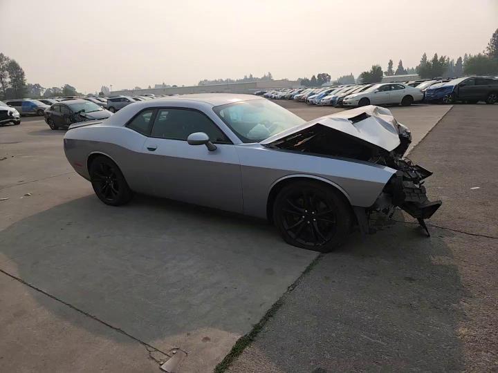 2016 Dodge Challenger Sxt - zdjęcie 13