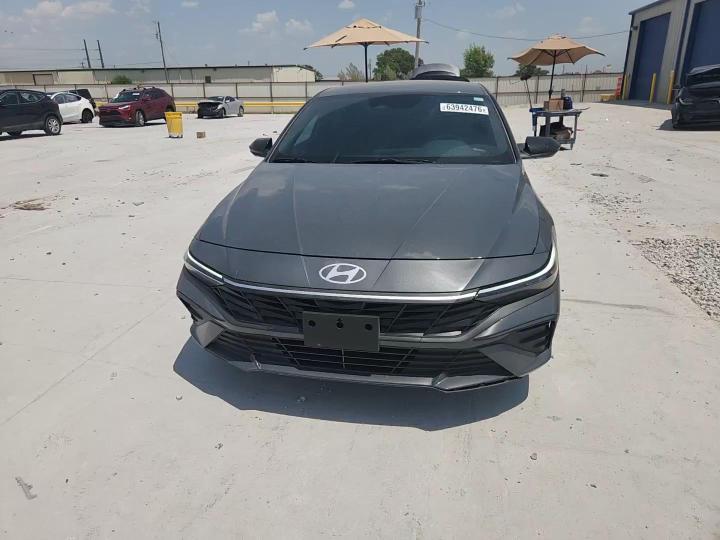 2026 Hyundai Elantra Sel Sport - zdjęcie 13