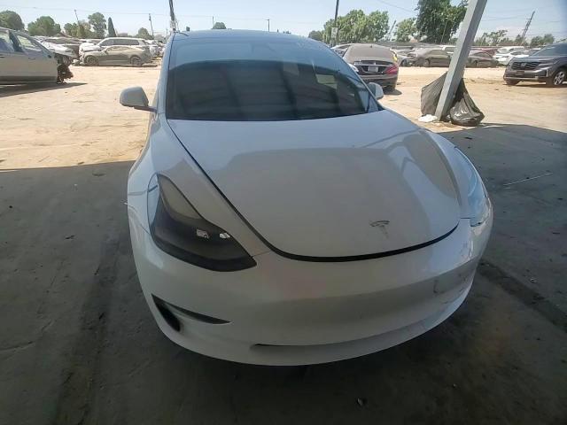 2023 Tesla Model 3 - zdjęcie 13