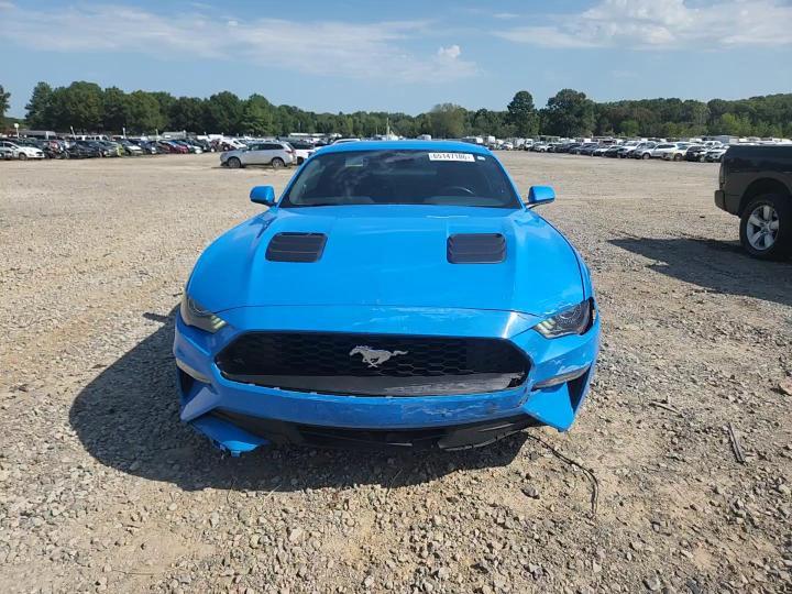 2022 Ford Mustang - zdjęcie 13
