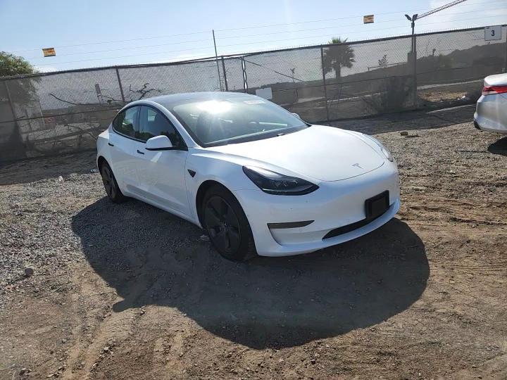 2021 Tesla Model 3 - zdjęcie 13
