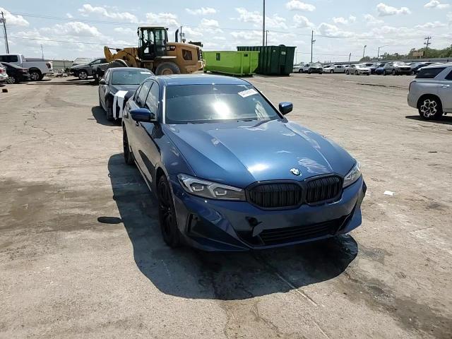 2023 BMW 330Xi - zdjęcie 13