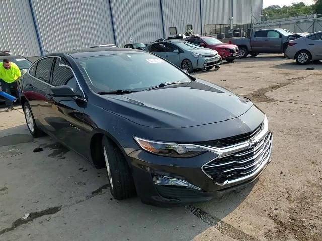2022 Chevrolet Malibu Ls - zdjęcie 13