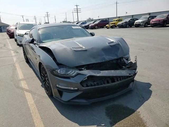 2019 Ford Mustang Gt - zdjęcie 13