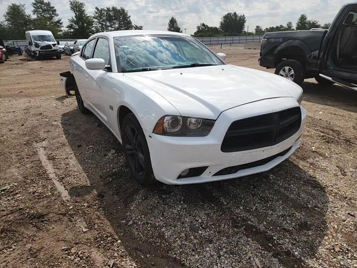 2014 Dodge Charger R - zdjęcie 14