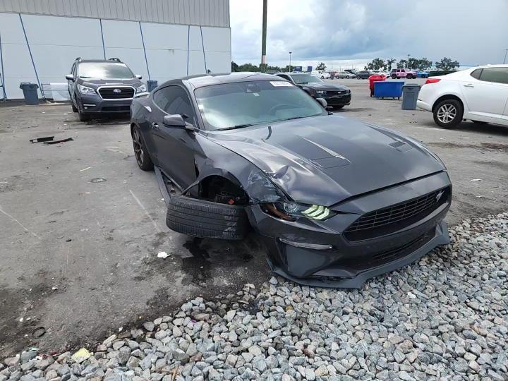 2022 Ford Mustang - zdjęcie 13