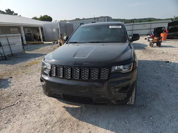 2017 Jeep Grand Cherokee Laredo - zdjęcie 14