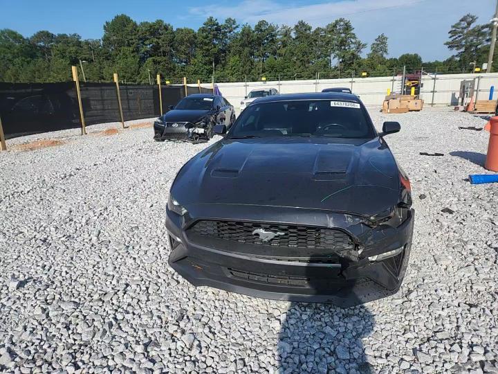 2020 Ford Mustang - zdjęcie 13
