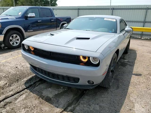 2022 Dodge Challenger Sxt - zdjęcie 13