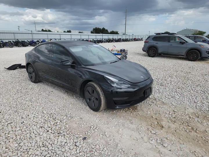 2023 Tesla Model 3 - zdjęcie 13