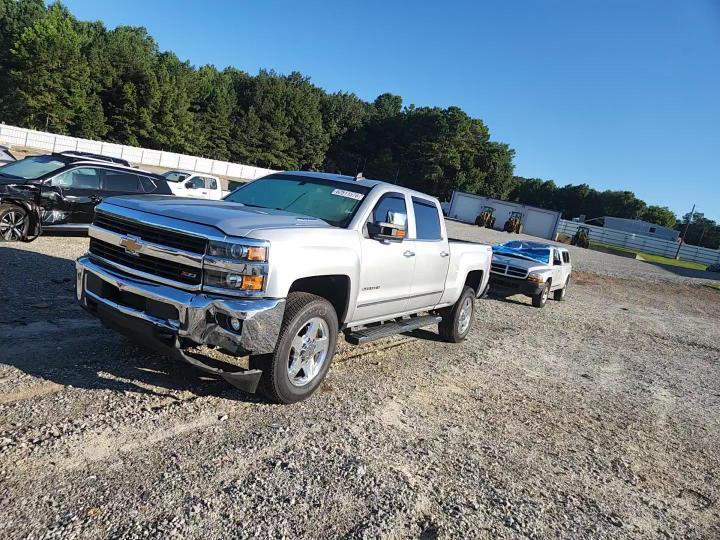 2015 Chevrolet Silverado C2500 Heavy Duty Ltz - zdjęcie 13
