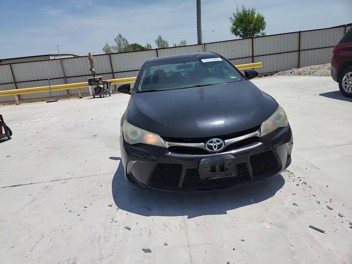 2016 Toyota Camry Se - zdjęcie 13