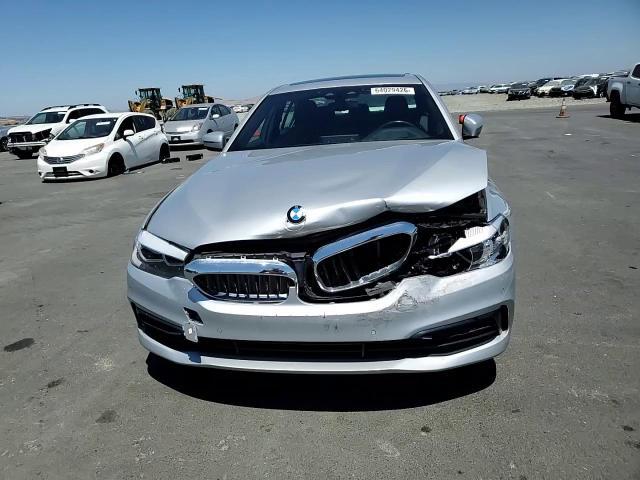 2020 BMW 530 I - zdjęcie 13