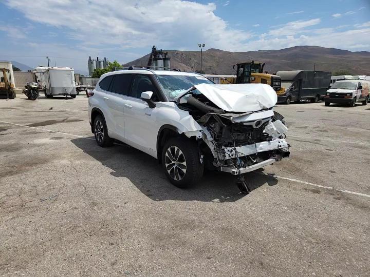 2020 Toyota Highlander Hybrid Xle - zdjęcie 15