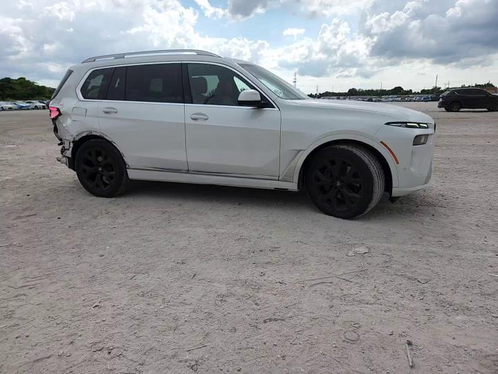 2024 BMW X7 xDrive40I - zdjęcie 15