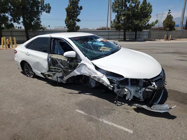 2015 Toyota Camry Se - zdjęcie 13