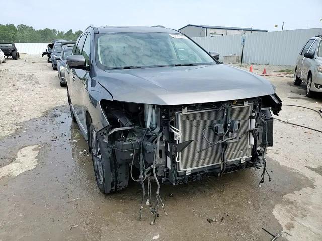 2018 Nissan Pathfinder S - zdjęcie 15