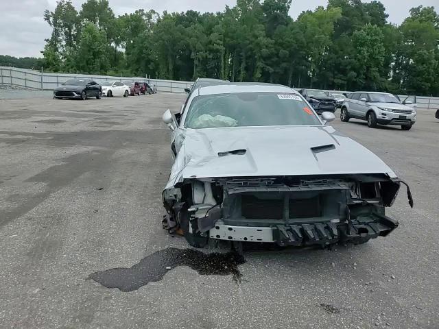 2020 Dodge Challenger Sxt - zdjęcie 13